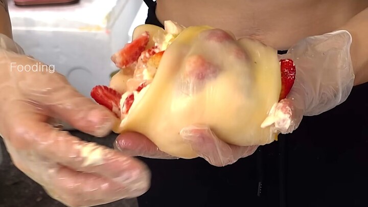 Extra-Large Strawberry Cream Mochi