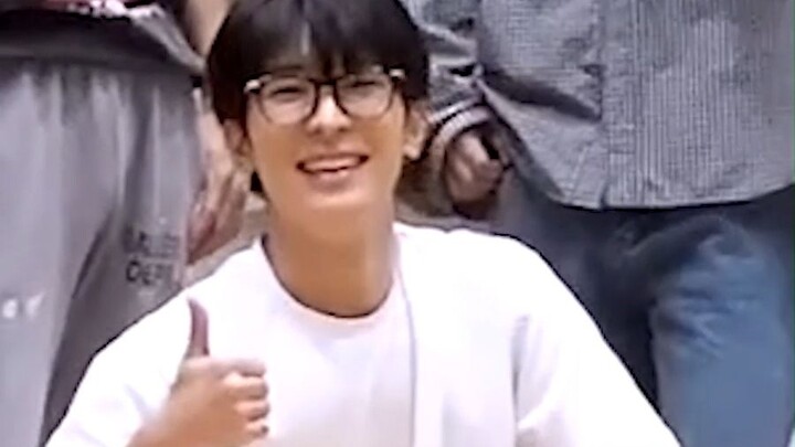 【จอน วอนอู】_ห้องฝึกซ้อม WORLD เซียวหยวนตั้งใจทำขึ้นเองโดยดูแมวทำงานที่มีความสุขเต้นรำ น่ารักสุดๆ และ