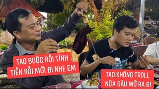 Làm bạn thân với Khương Dừa thật khổ đi ăn cũng sợ bị bạn troll nên thủ trước cho chất ăn.