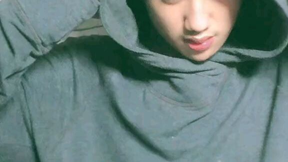 Oliver Jr Dela Peña is a Filipino TikToker, vlogger, and digital content creator known for producing