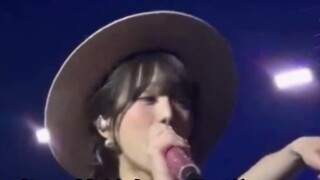 Who hasn't seen Jang Won-young's hip wiggle? [ive]