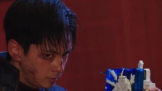 They are both zoos, which one looks more impressive?