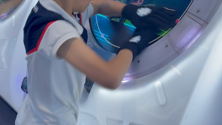 Both those who can and can’t play maimai are speechless.