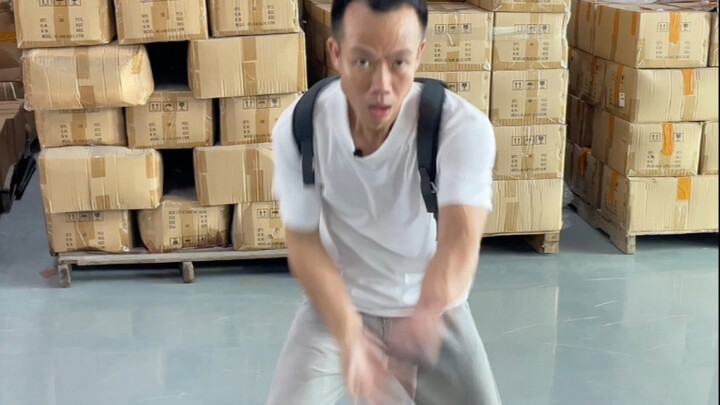 Người này hình như cố tình gây sự?