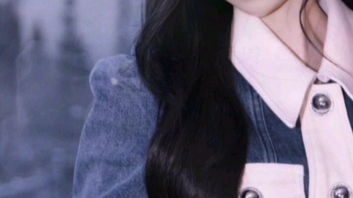 para sa taong mahal ko kahit Hindi Ako pinapansin tiniis ko lng.😌