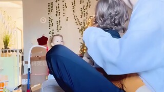 نموذج لعائلة مكونة من طفلين