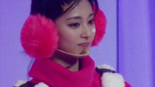 【周子瑜】她硬生生把话憋回去的时候我笑着笑着就哭了