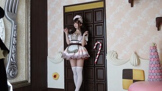 التقاط صور للخادمات عن قرب [أكيرا غوكي]