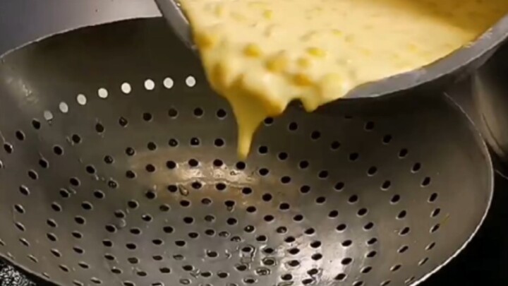 พี่น้องทั้งหลาย ยังจำเมนูคลาสสิกสุดฮิตในอดีตจานนี้ได้ไหม～หวนคิดถึงความอร่อยระดับตำนาน!