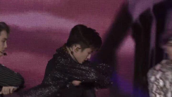 【superM】แร็ปสุดหล่อของลีมาร์คฟังครั้งเดียวสะใจไปเลย!