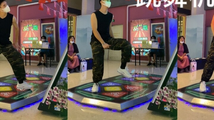 【ปิงปองฮยอนอา】อีแดนซ์เริ่มโด่งดัง และฮยอนอาก็เต้นกับฉันบนเครื่องบิน