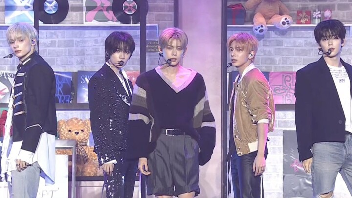 TXT's latest comeback track "Stick With You" first stage