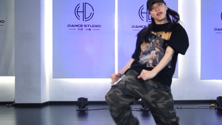 [Quay nhanh] Chuỗi vũ đạo hip-hop mới nhất của NARAE tiếp tục trực tuyến | Buss It hợp tác với Travi
