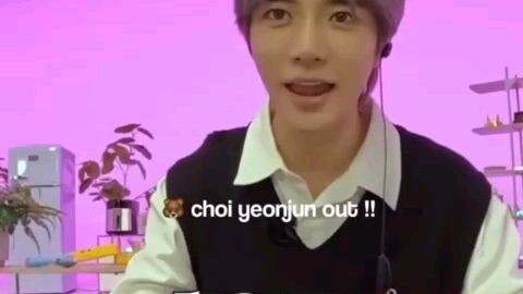 This is my favorite video of txt i watch this on tiktok is on YouTube is actually funny to watch😂