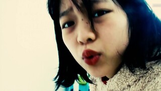 What happens to a daughter's life when her mother becomes obsessed with TikTok? (The content is too 