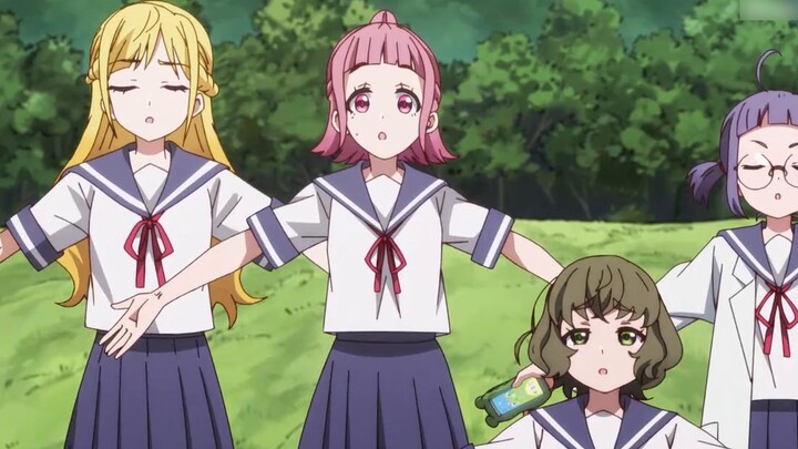 Alurnya luar biasa! Selesai dengan kecepatan cahaya! Saya hampir muak dengan kebodohannya setelah me