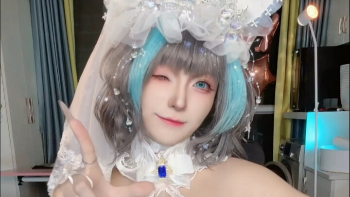 Mo-chan's birthday special today!