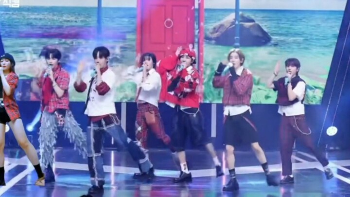 I found that today's performance costumes are very similar to the hot summer style so...