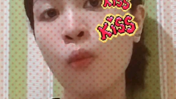 kiss kiss