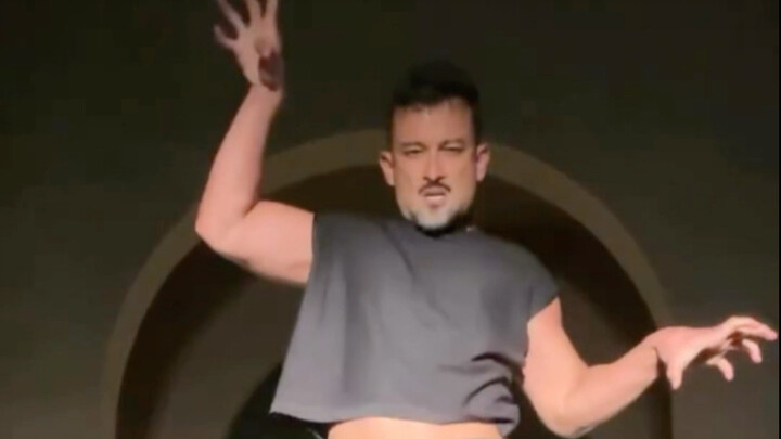 泪目!Lady Gaga前男一号舞伴Mark大叔也参与了新歌舞蹈挑战！！