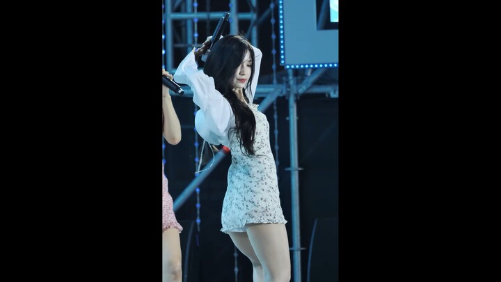 Tampilan samping [ARin 4K layar vertikal] Dolphin 220806 OH MY GIRL Cui Yiyuan oleh zam