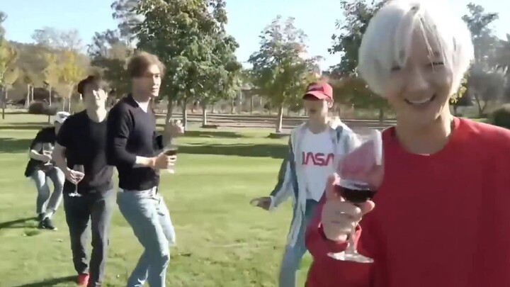 【SUPER JUNIOR】Dancing to "Lo Siento" while holding wine glasses—let's see whose wine glass is empty