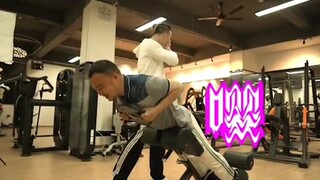 Weird Screaming In The Gym Prank (Epic Reaction...) [ENG SUB]