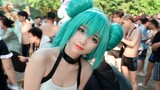Chimelong Water Nocturne ~ Wow is a swimsuit coser
