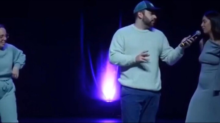 REVELOU QUE JÁ FAZ CONTEÚDO ADULTO E O @ DELA FEZ O TEATRO PARAR!