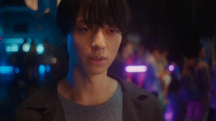 Her Boyfriend Betrays Her  So She Kisses the Popular Boy to Shock Everyone and G