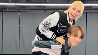 Felix KEY LALALALA舞蹈挑战