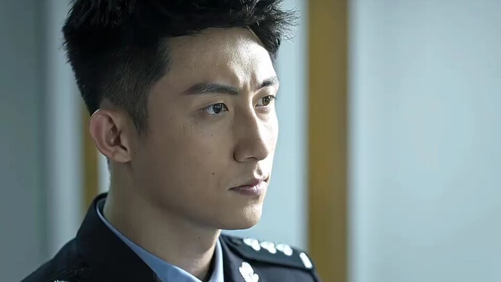 Drug dealer demands to turn off the camera, reveals earth-shattering insider info, even reporting to