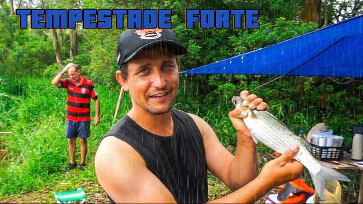 ACAMPAMENTO COM MUITA CHUVA, SERÁ QUE A BARRACA AGUENTOU?