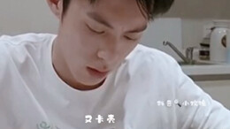 20 năm rồi, Vương Hạc Đệ vẫn vẽ Thẩm Nguyệt (bằng chứng ở cuối video, giống hệt Thẩm Nguyệt! Thế mà 