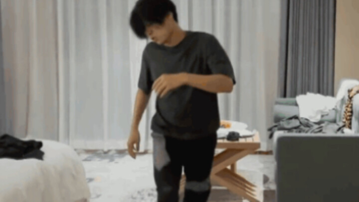 Ren's scientific dancing has a bit of credit due to Jiang Long.