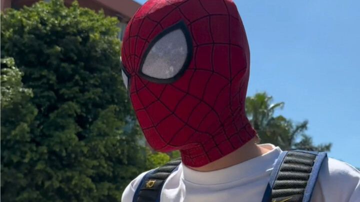 เมื่อฉันซื้อหมวกสไปเดอร์แมนให้แฟนหนุ่มชาวรัสเซีย