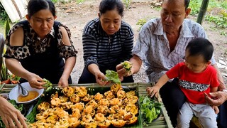 Về nhà mẹ đổ bánh khọt tôm - Shrimp cake is made from flour | ATCL T92