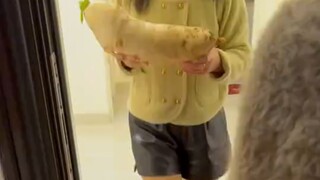 When you have a boyfriend who relies on you financially, you’ll never have to worry about your mom p