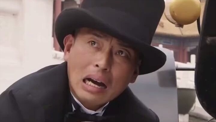 Ketika Cixi pertama kali naik mobil, ternyata ia meminta sopir untuk mengemudinya sambil berlutut!