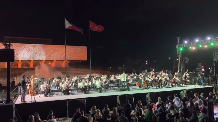 Mga Katutubong Awiting by Philippine Philharmonic Orchestra