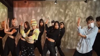 LACHICA choreography version of [XIN LIU - Look Into The Mirror] Great song, great dance!!