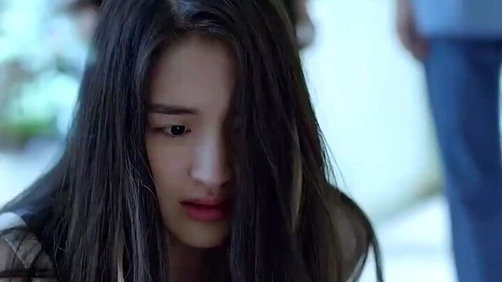 التنمر المدرسي يمكن حقًا أن يترك أثرًا مؤلمًا مدى الحياة، لذا يجب معاقبته بحزم.