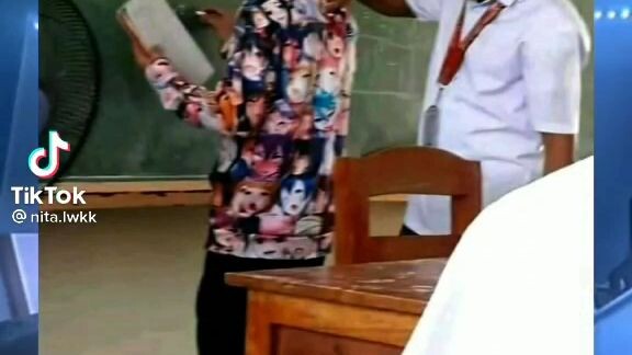 hảo hảo chua cay