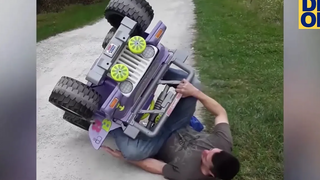 พยายามอย่าหัวเราะในการดูวิดีโอตลกที่ล้มเหลว 67