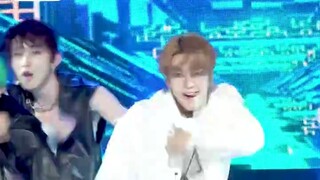 Star signs overflow the screen! The most popular idol in China, He Xinlong [BOYSTORY] ZIP live broad