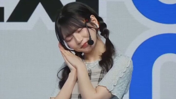 [Phụ đề tiếng Trung｜Aoki Haruna] Con mèo đang vội vã giặt đồ thật dễ thương