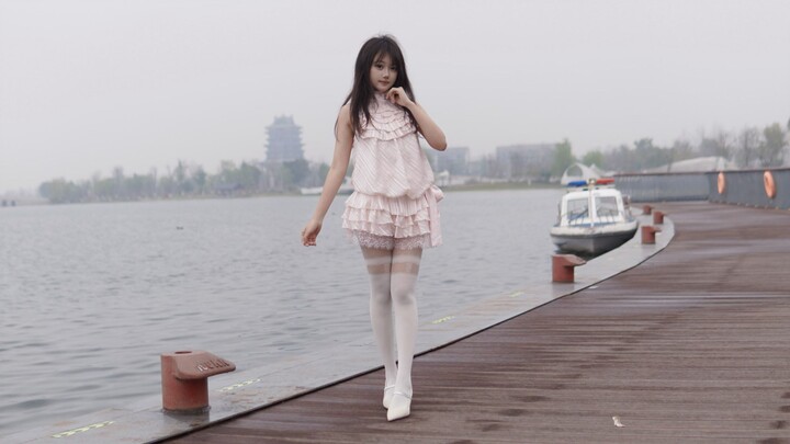 รักก็ต้องตอนนี้ ความรักรอไม่ได้! สถานการณ์รักวิกฤตแล้ว～【ลี่ลี่】