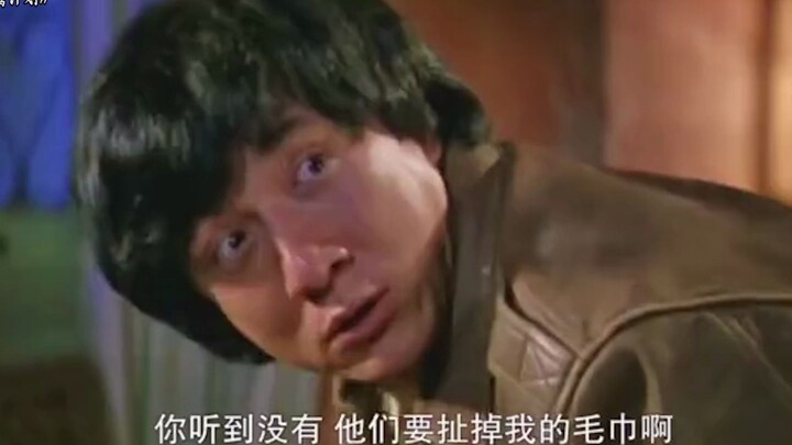 绑匪要扯掉美女身上的浴巾，本以为龙叔会救她，谁知龙叔：太好了