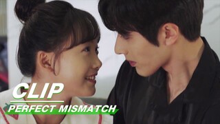 Huahua Pokes Zhifei | Perfect Mismatch EP12 | 骑着鱼的猫 | iQIYI