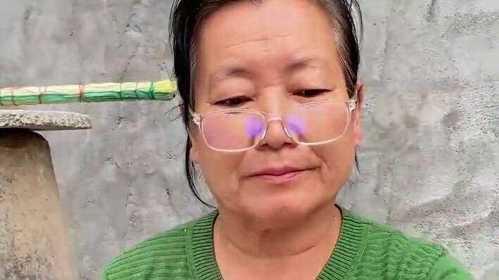 Tanpa kemacetan, saya akan menyerah, tapi ibu saya mengatakan dia masih bisa bertahan.